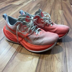 Asics superblast